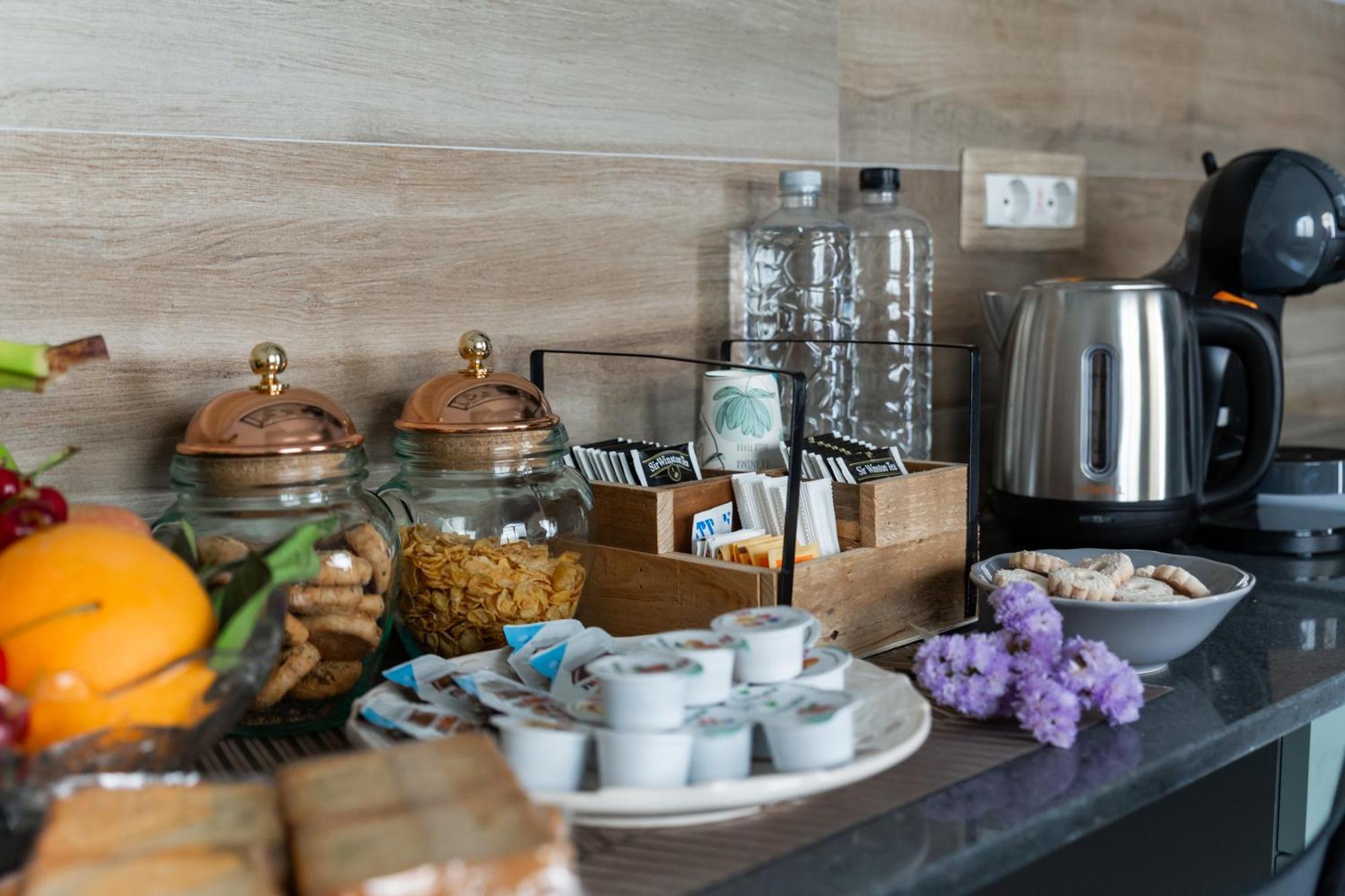 Vesuvio Plaza Room ออตตาวิอาโน ภายนอก รูปภาพ