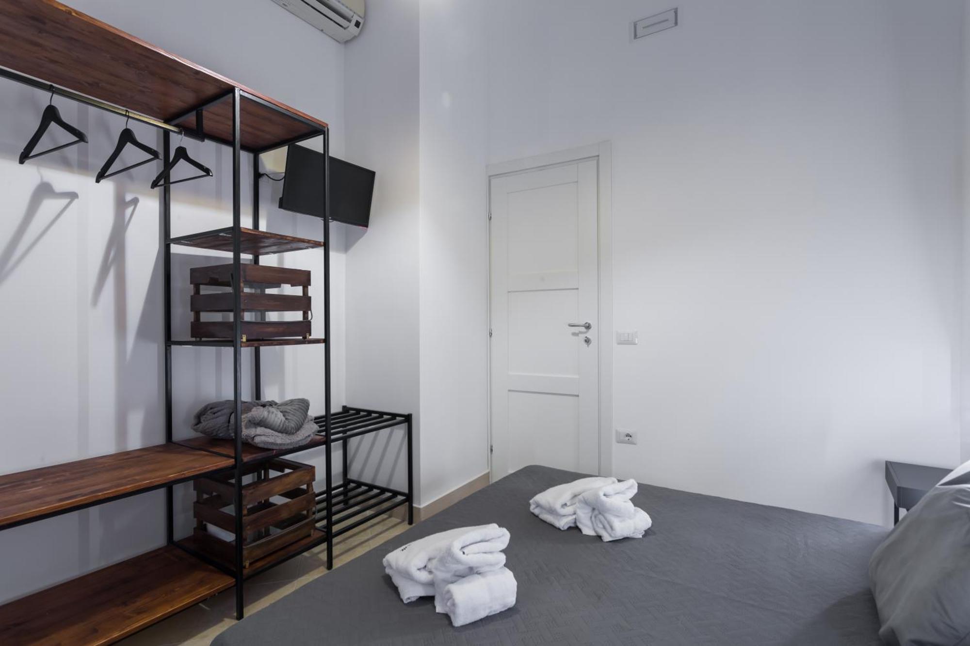Vesuvio Plaza Room ออตตาวิอาโน ภายนอก รูปภาพ